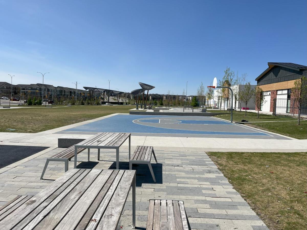 Dreamstays Calgary Exterior photo